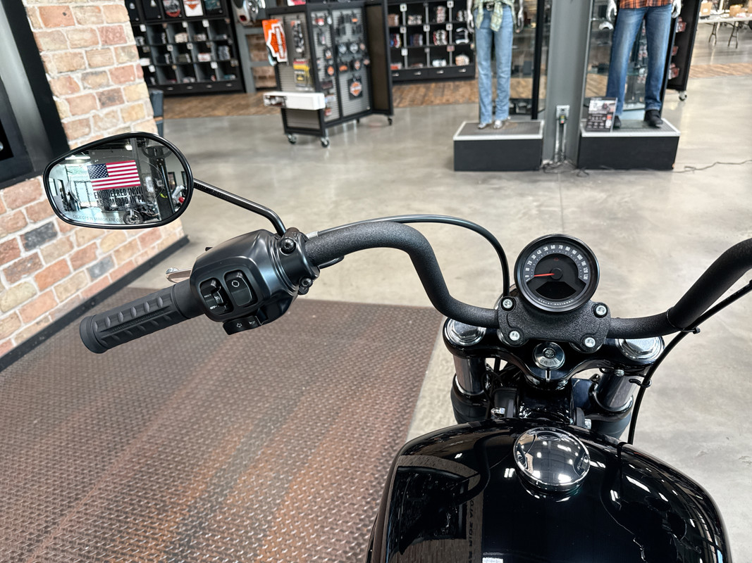 Street Bob®