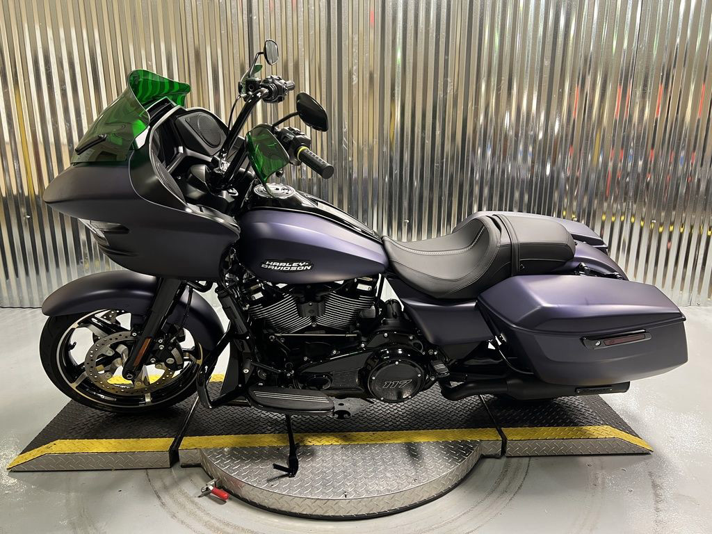 Road Glide®
