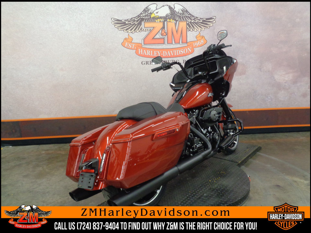 Road Glide®