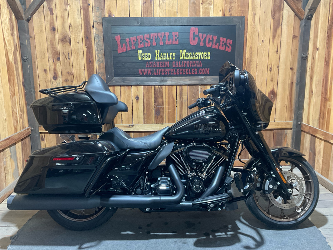 Street Glide® ST