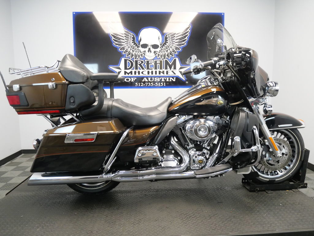 Electra Glide® Ultra® Limited 110th Anniversary