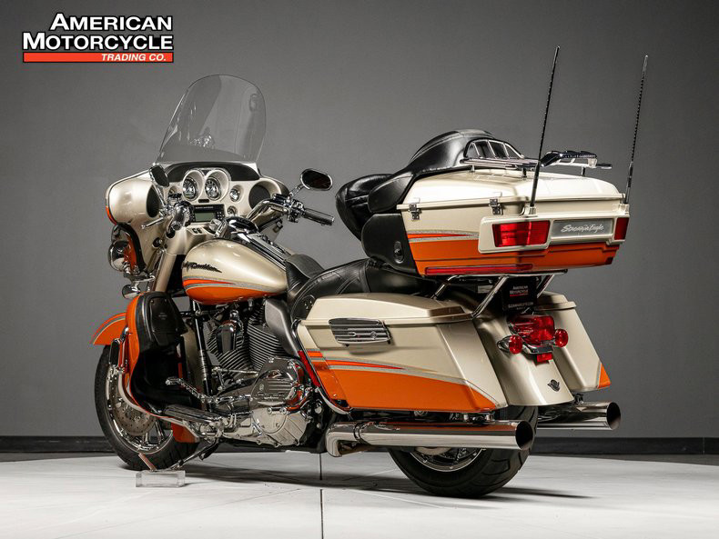 CVO® Ultra Classic® Electra Glide®