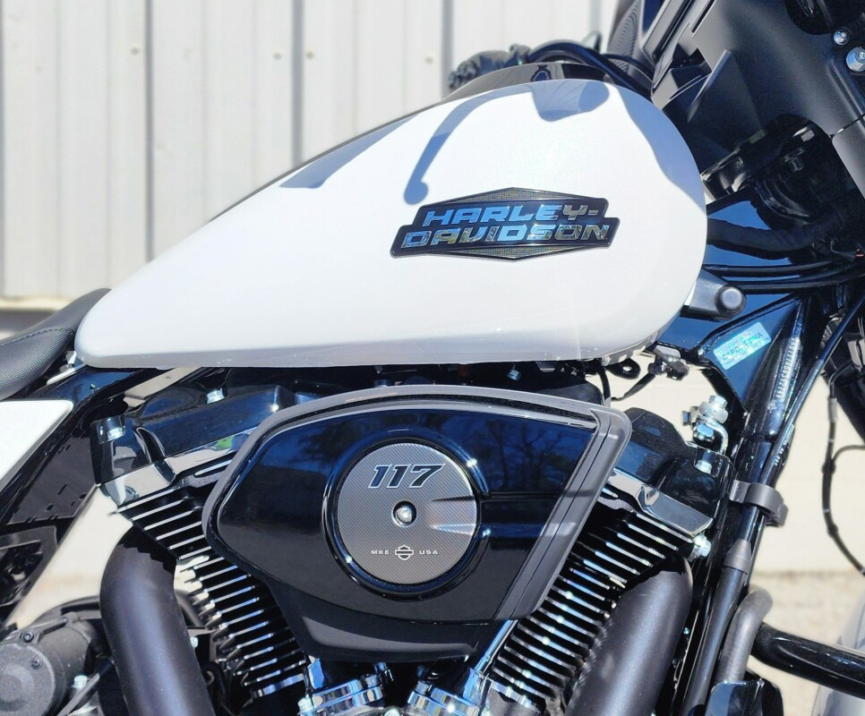 Street Glide®