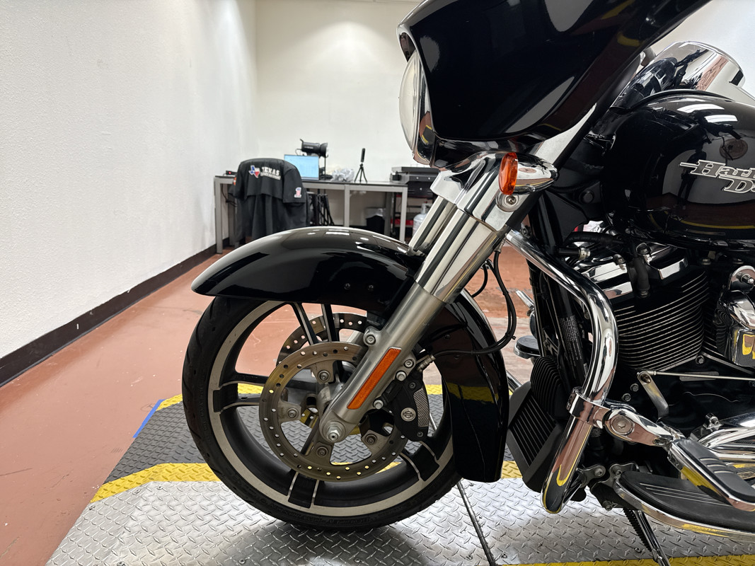 Street Glide®
