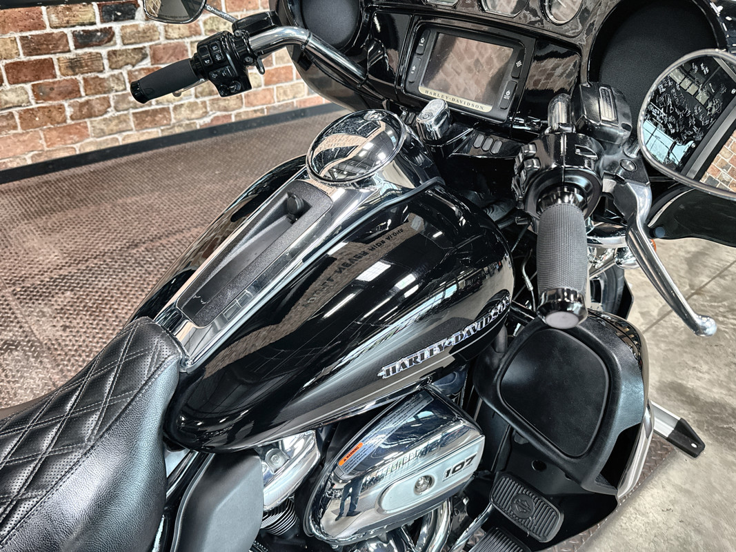 Electra Glide® Ultra Limited® Low