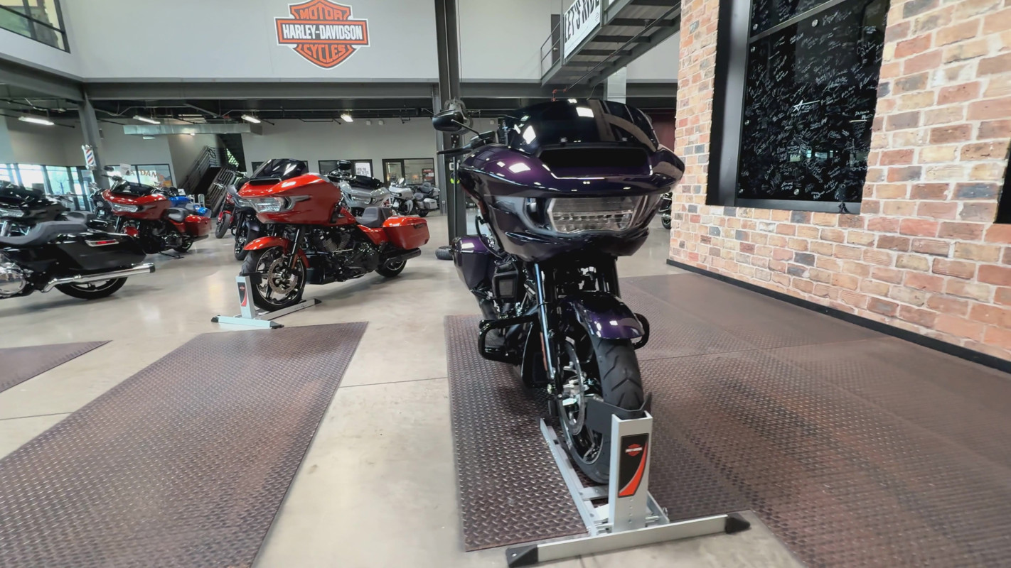 Road Glide®