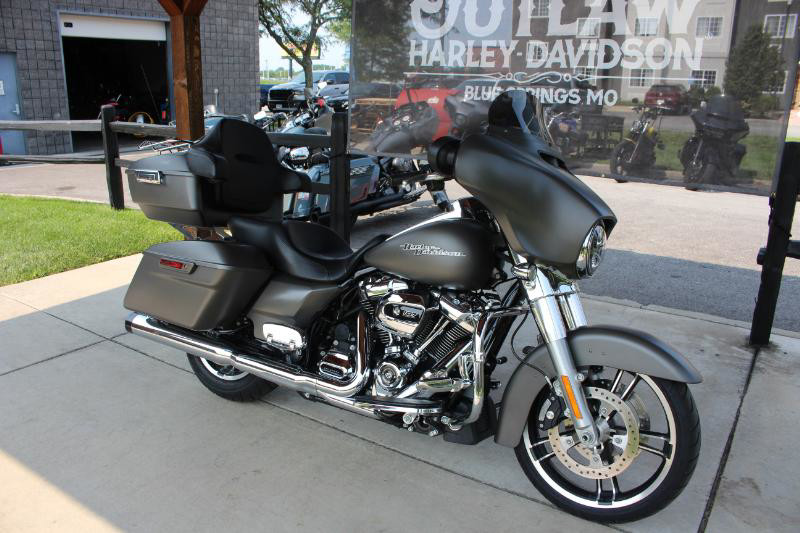 Street Glide®