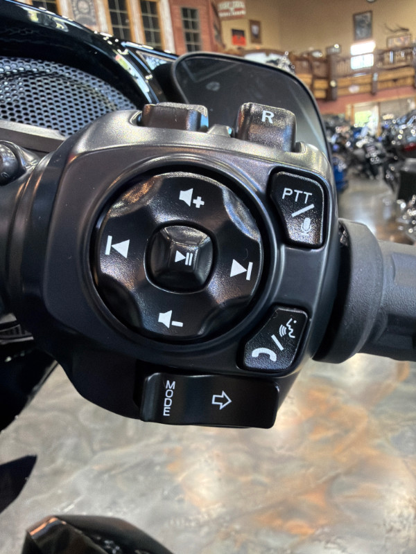 Street Glide® 3 Limited