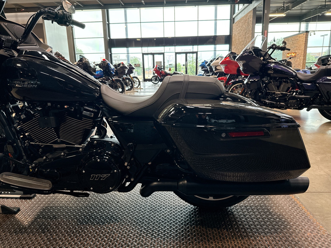Road Glide®