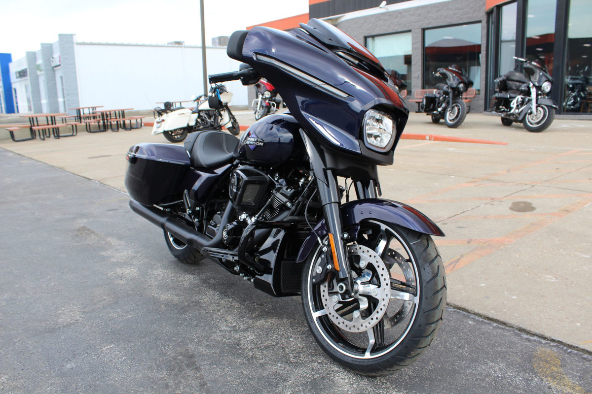 Street Glide®