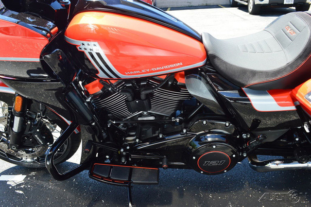 CVO® Road Glide®