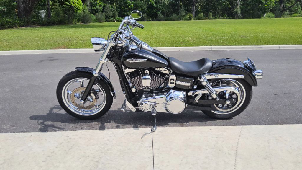 Dyna® Super Glide® Custom