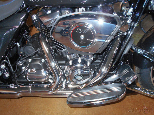 Road Glide®