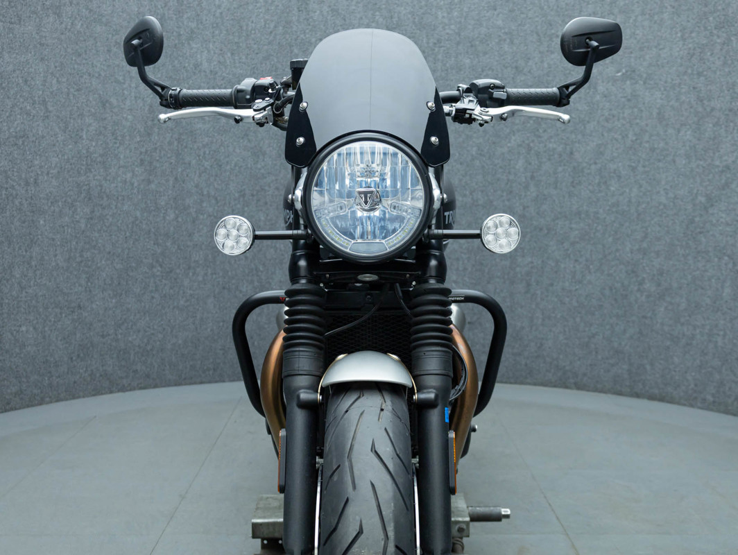 SPEED TWIN