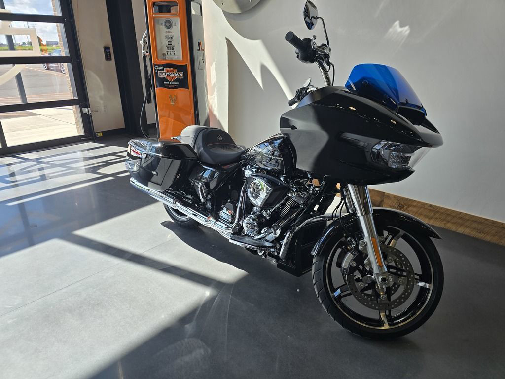 Road Glide®