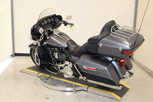 Electra Glide® Ultra Limited® Low