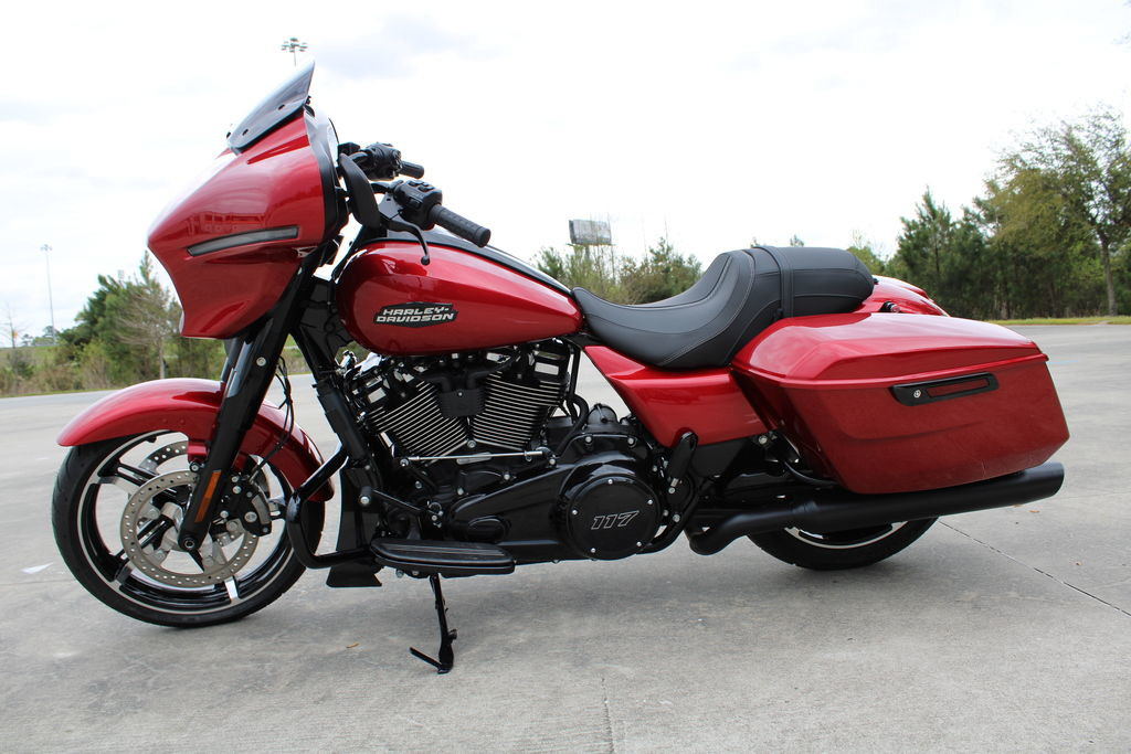 Street Glide®