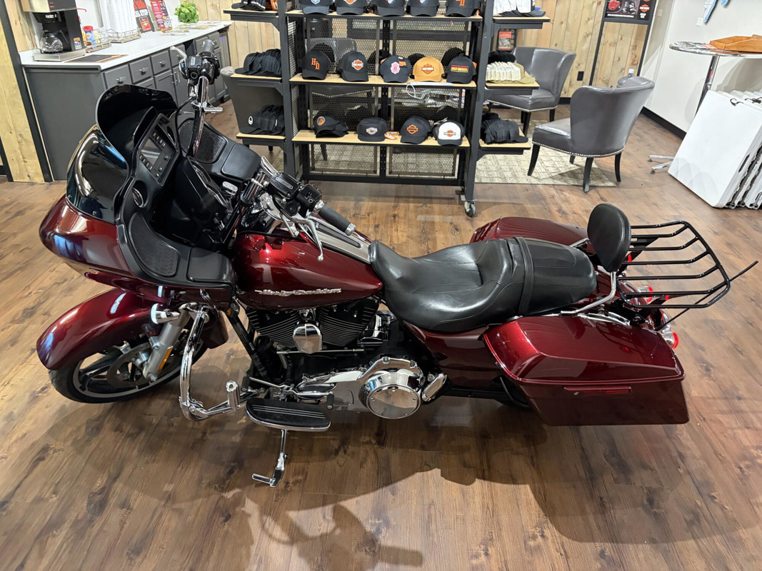 Road Glide®