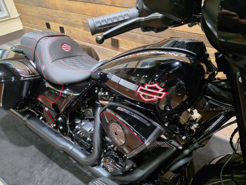 Street Glide®