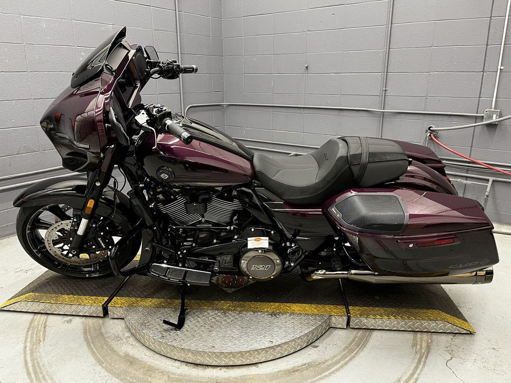 CVO® Street Glide®