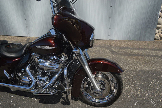 Street Glide®