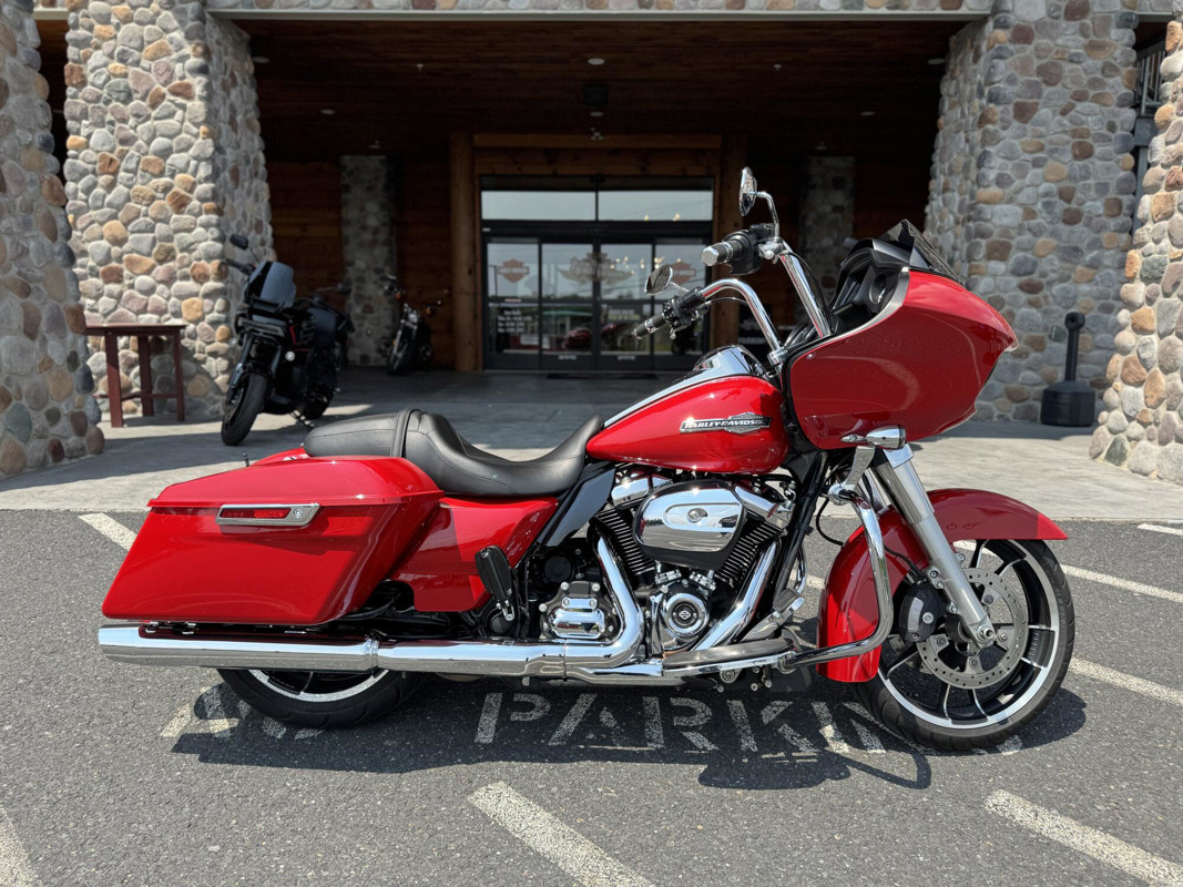 Road Glide®
