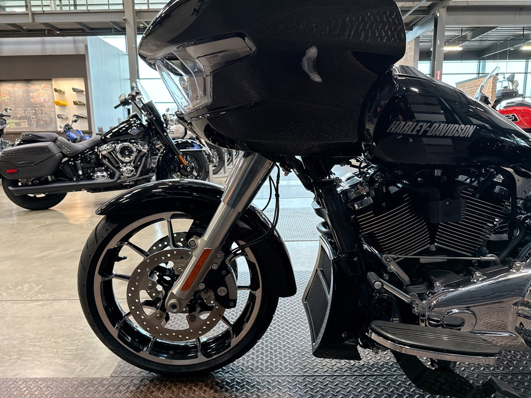 Road Glide® 3