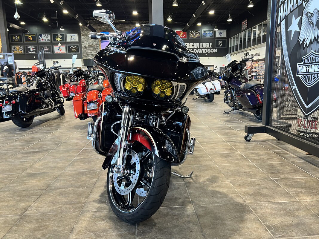 CVO® Road Glide® Limited Anniversary