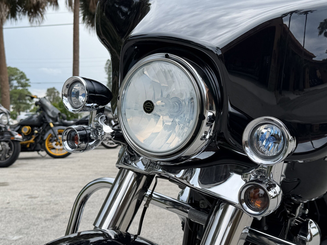 Street Glide®