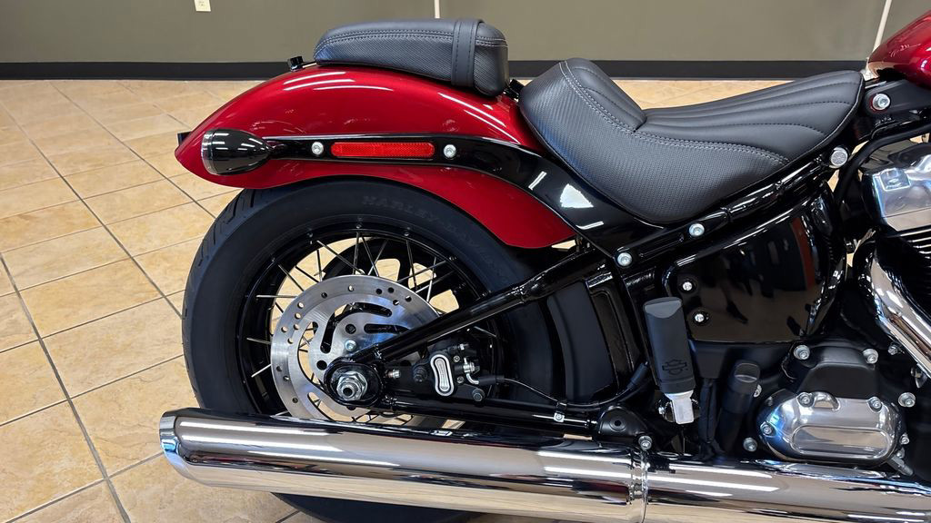 Street Bob®