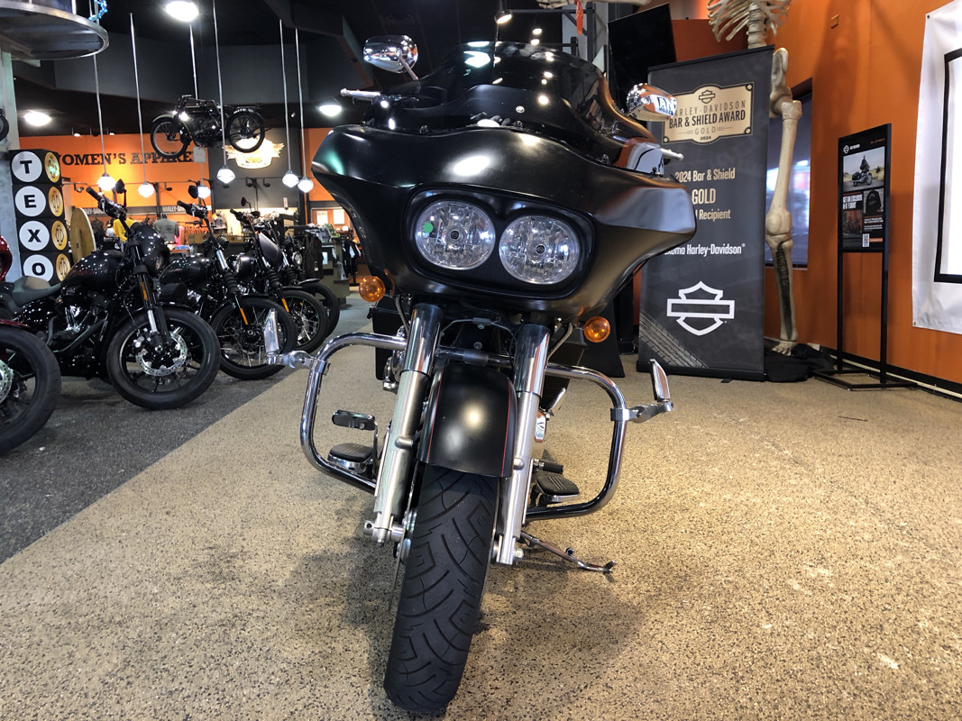 Road Glide® Custom