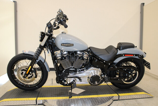 Street Bob®