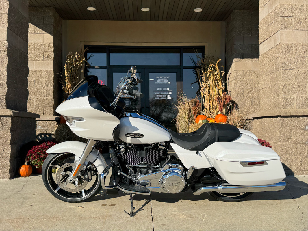 Road Glide®