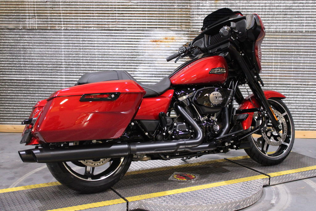 Street Glide®