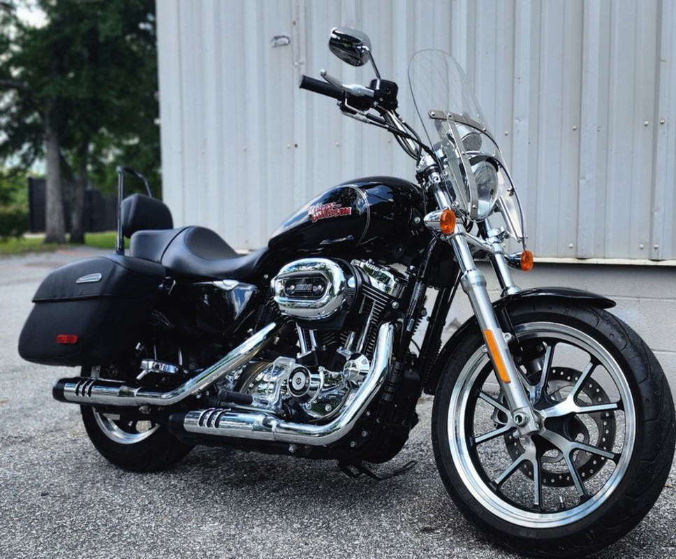 Sportster® SuperLow® 1200T