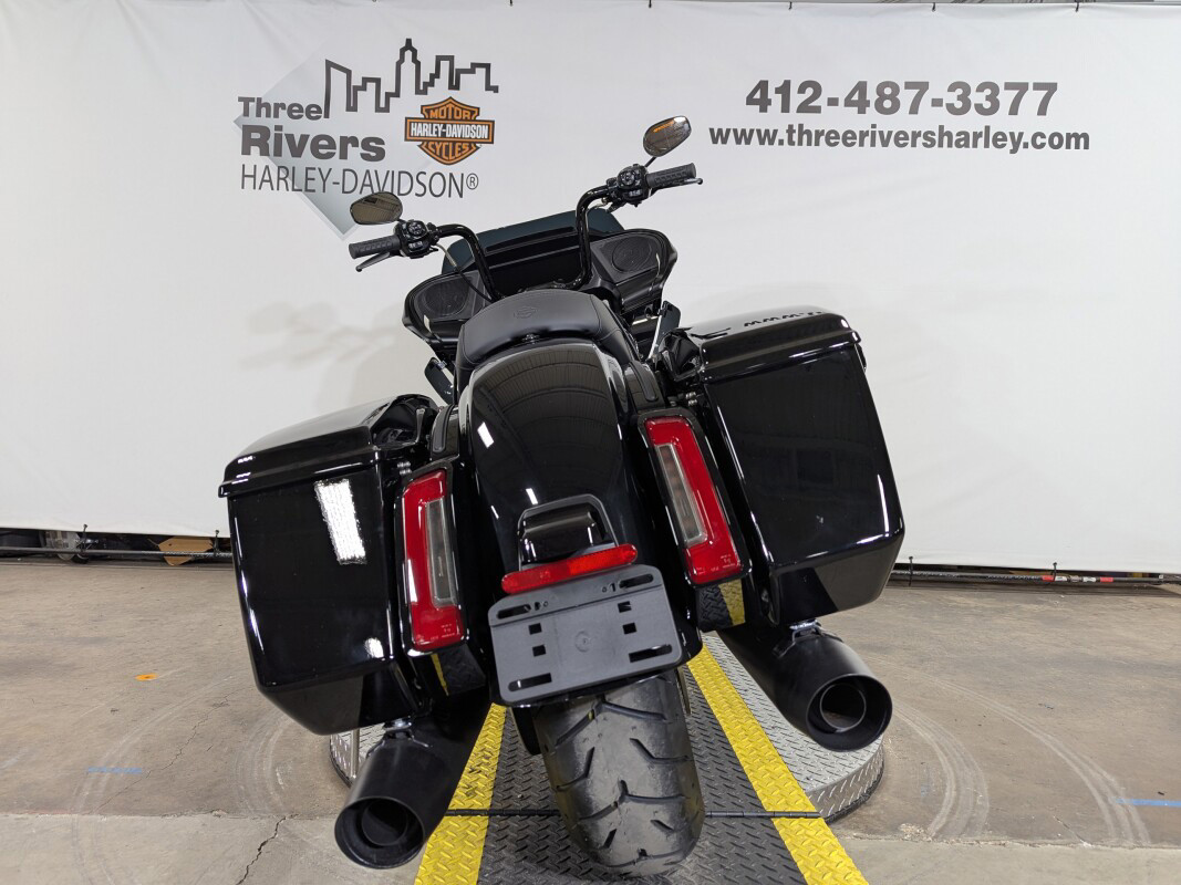 Road Glide®