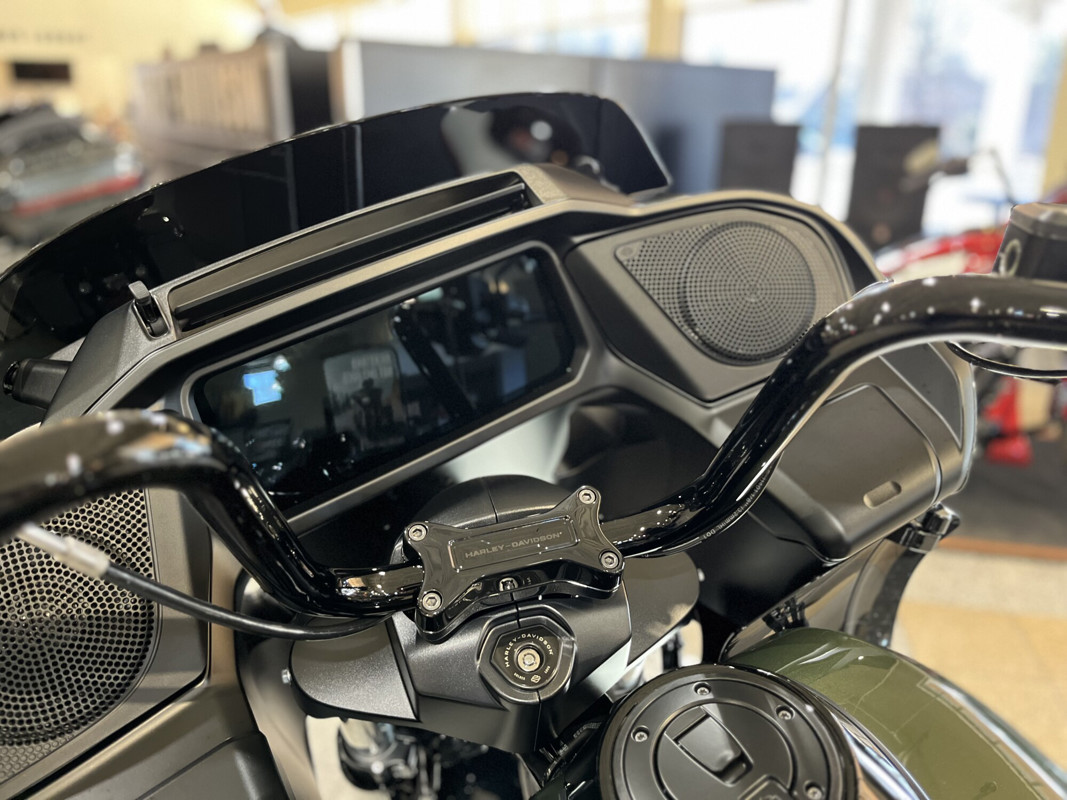 Road Glide®