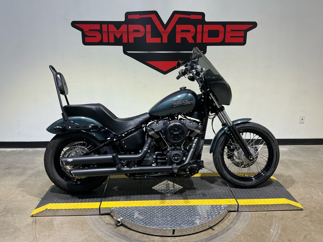 Street Bob®