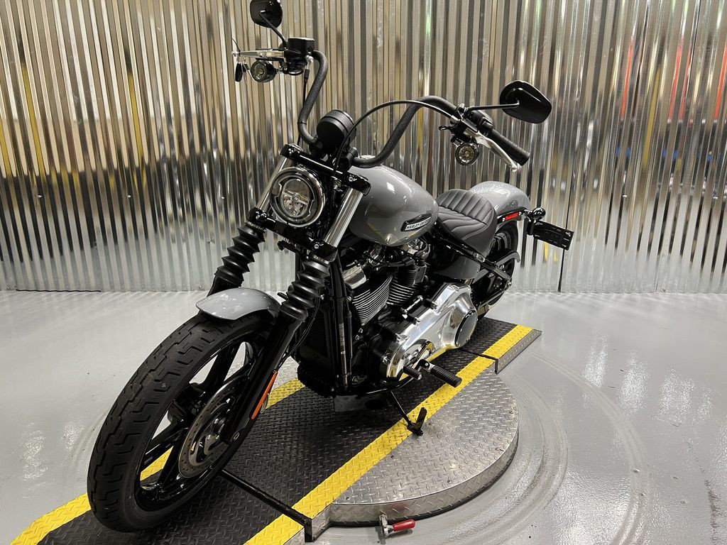 Street Bob®
