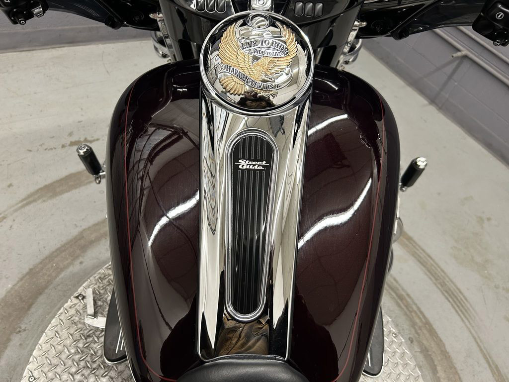 Street Glide®