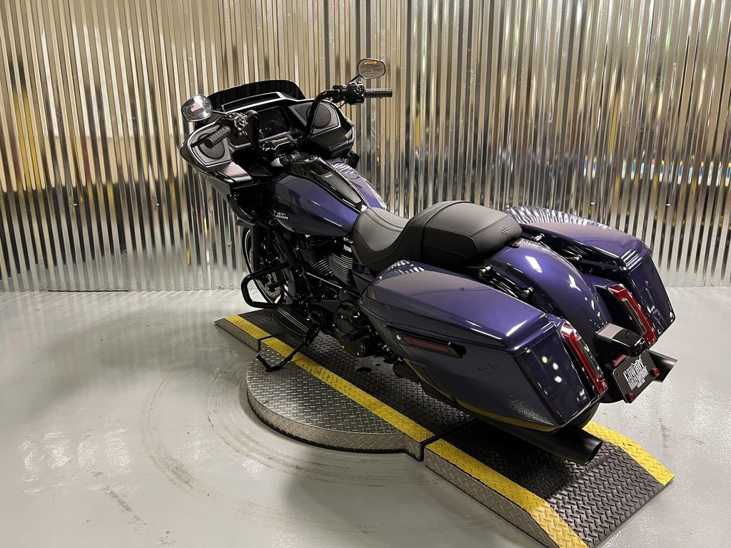 Road Glide®