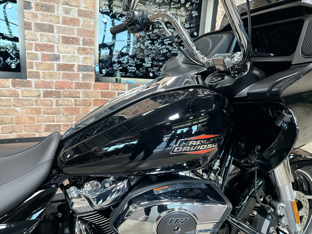Road Glide®