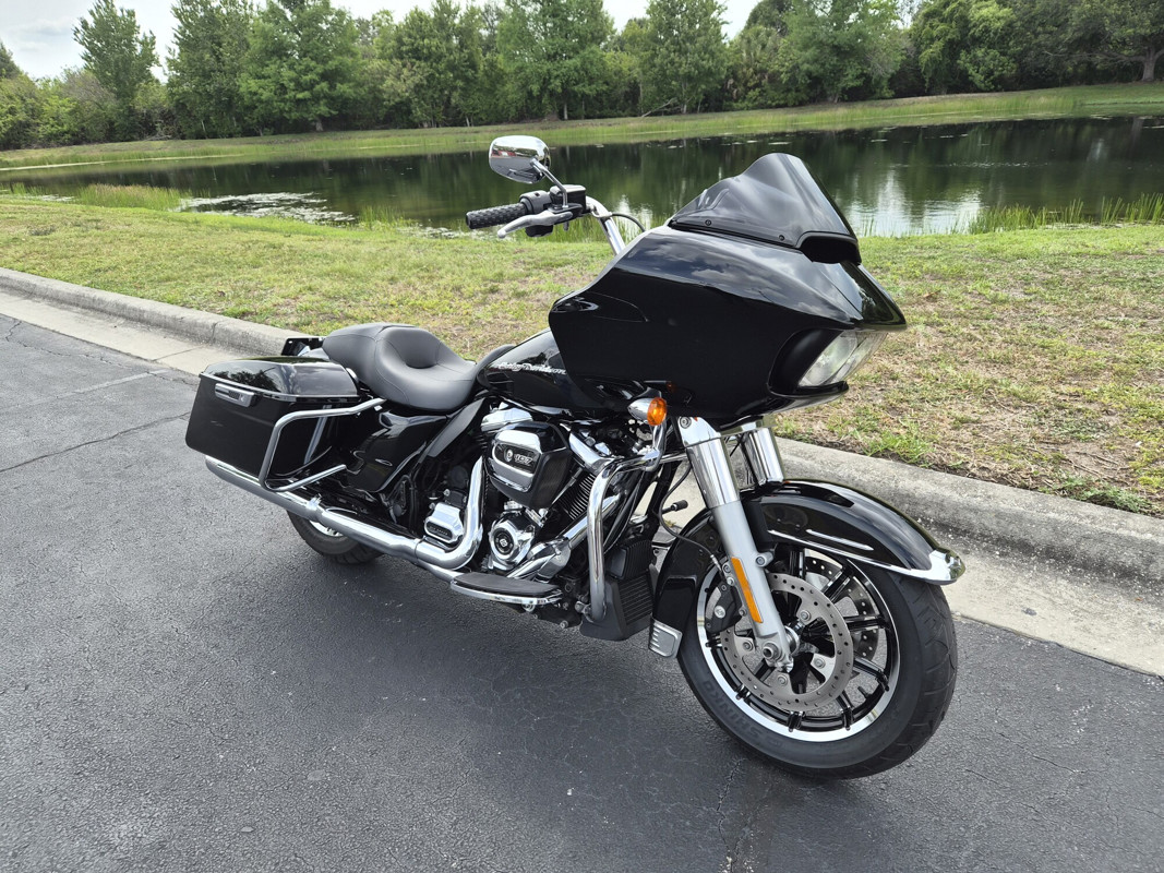 Road Glide®