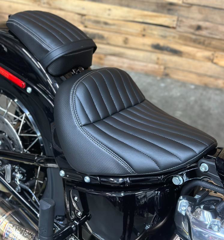 Street Bob®
