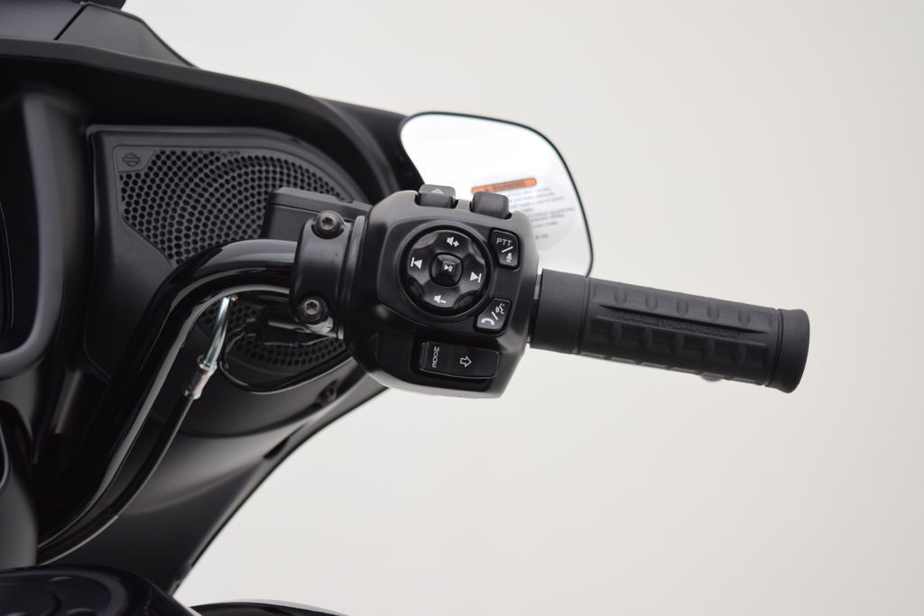 Street Glide®