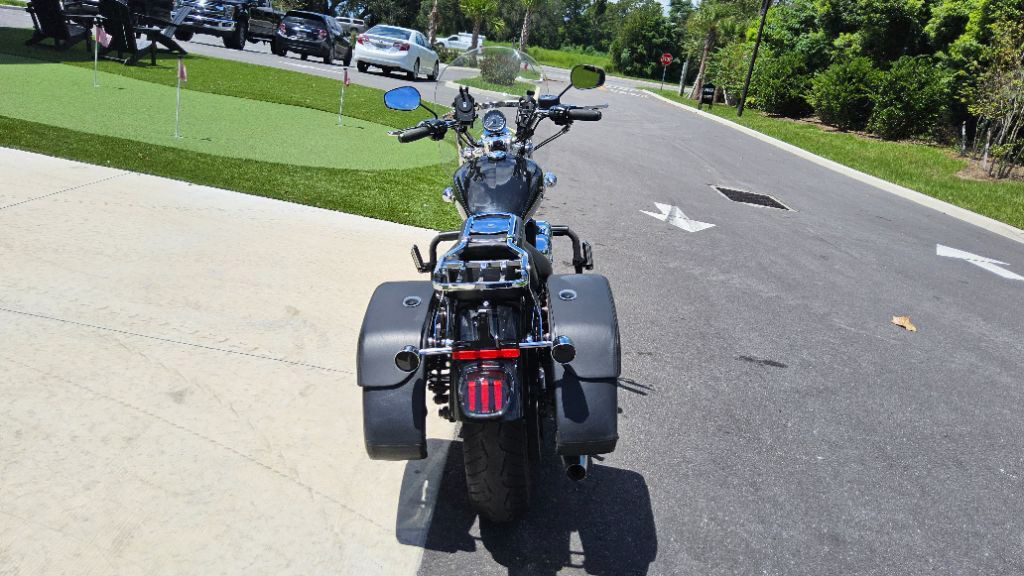 Sportster® SuperLow® 1200T