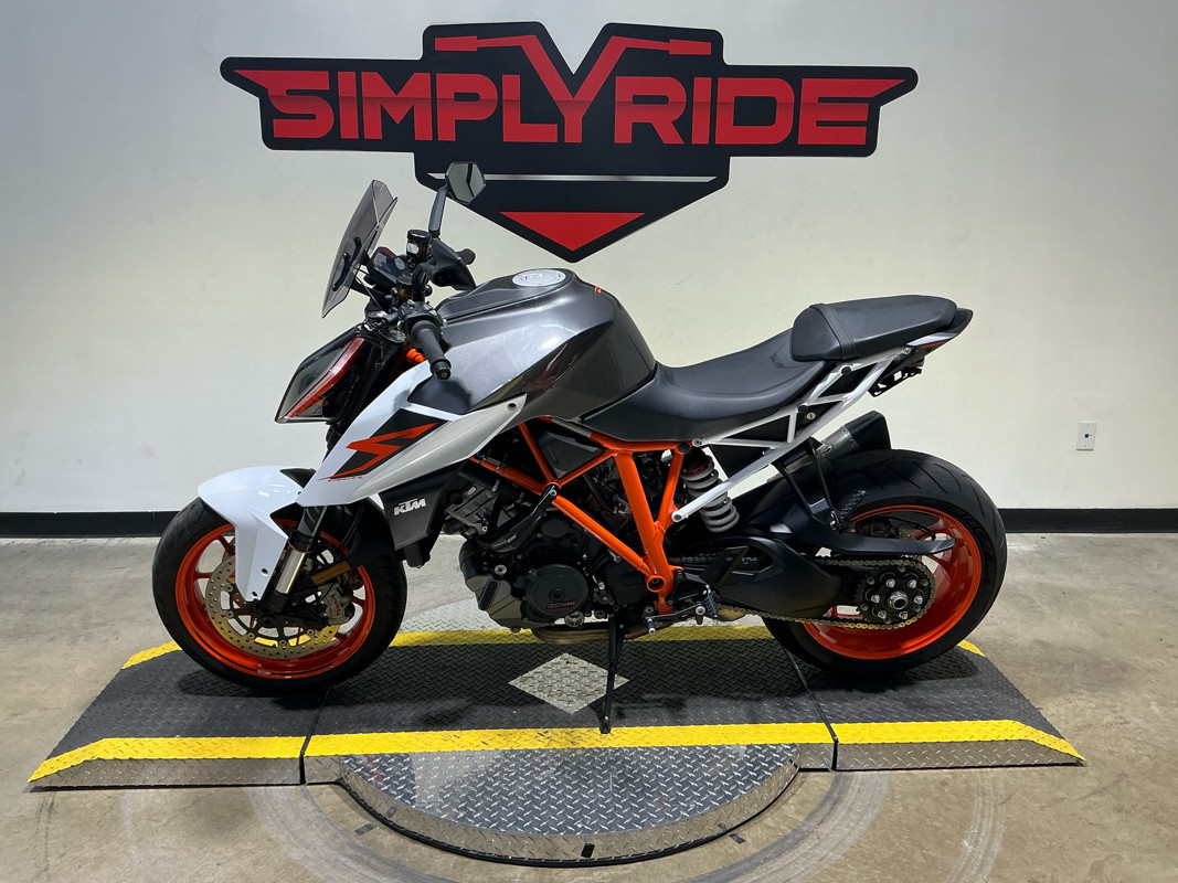 1290 Super Duke R
