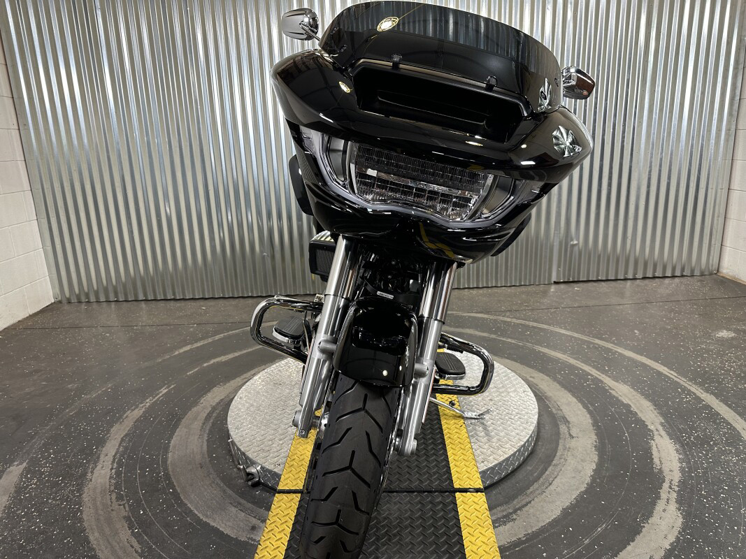 Road Glide®