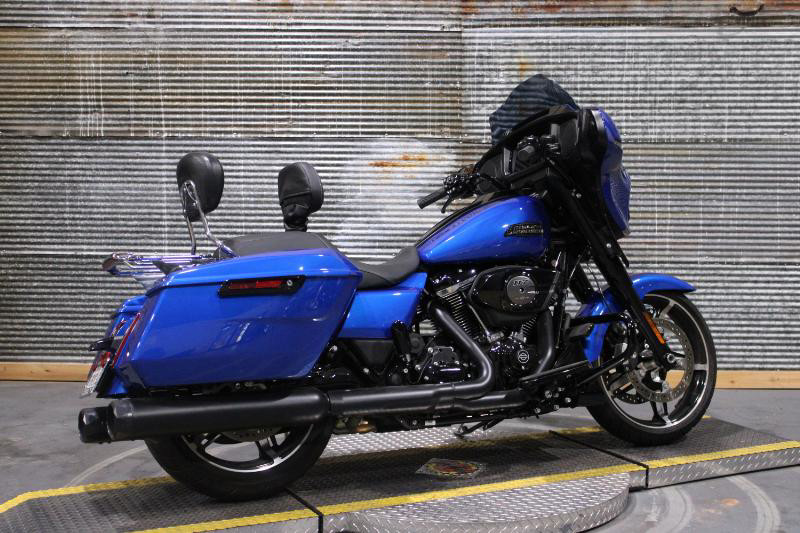 Street Glide®