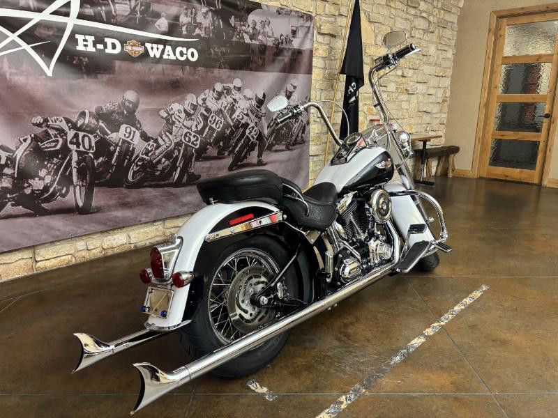 Softail® Deluxe
